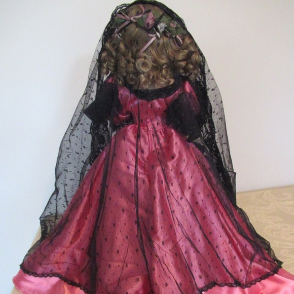 Dynasty Dolls "NICOLE" Porcelain Bisque doll - Picture 6 of 12